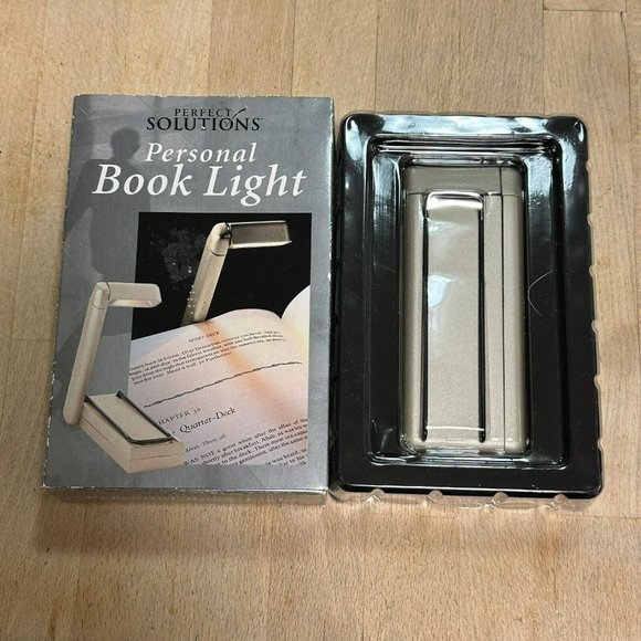 Perfect Solutions Personal Book Light - Picture 4 of 6